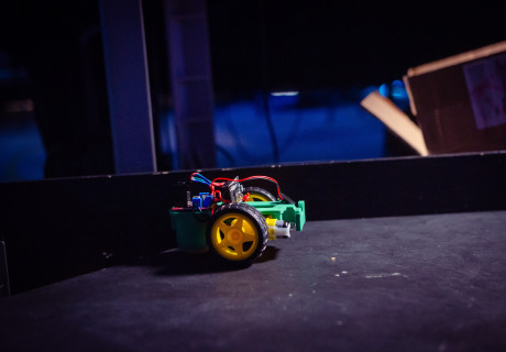 robots-zoom-1619